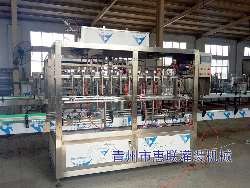 玻璃水灌裝設(shè)備 玻璃水灌裝設(shè)備