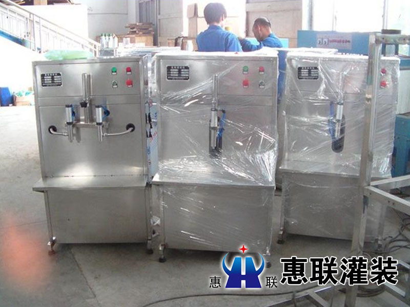 油類灌裝機(jī)