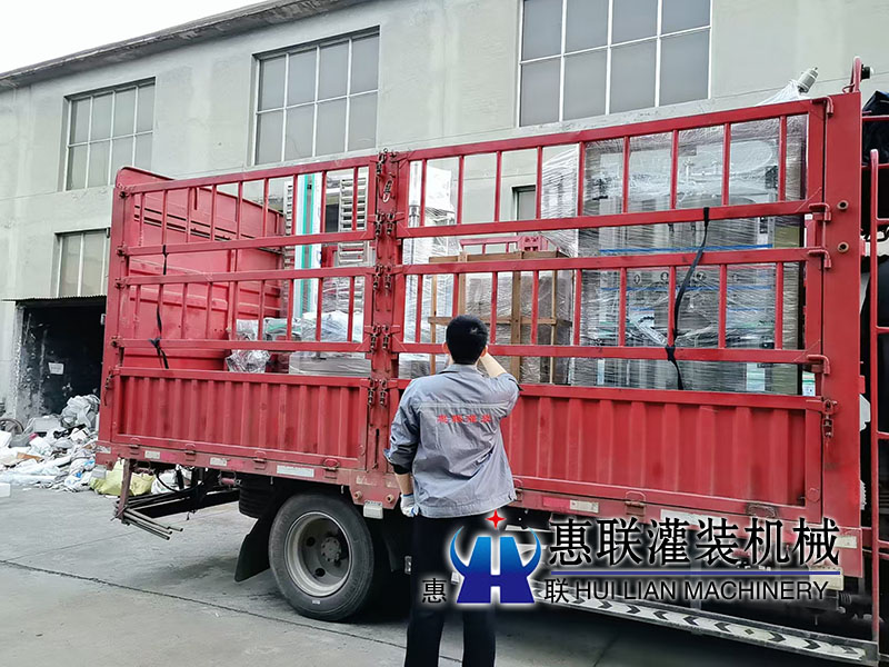 食用油灌裝生產(chǎn)線(xiàn)